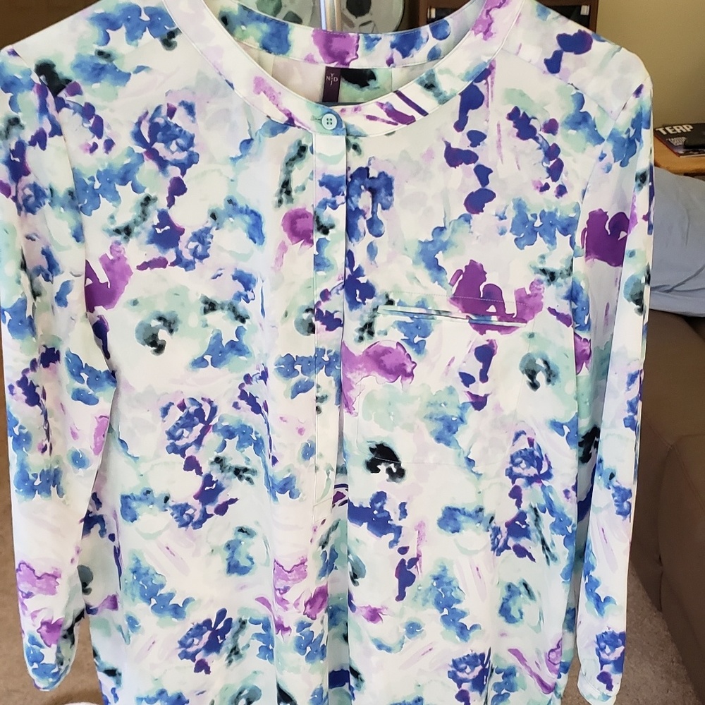 Women's blouse
